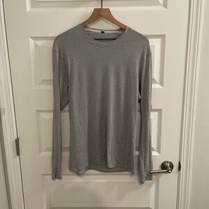Lululemon Gray Long Sleeve Men's Athletic Shirt